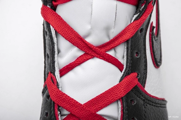 Retro Jordan  1 Bloodline High 555088-062 0501